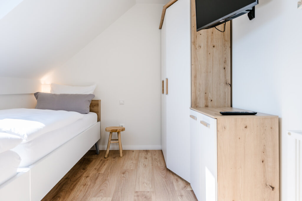 Schlafzimmer 3 Schrank